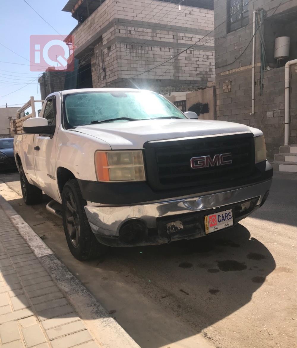 GMC Sierra